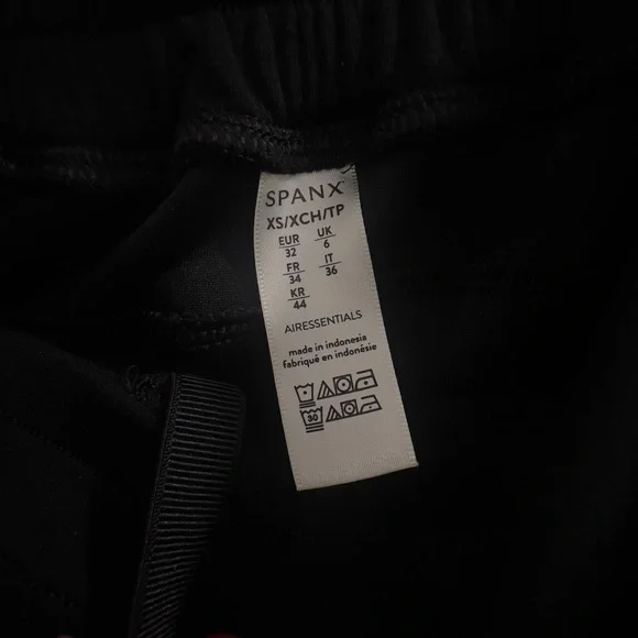 SPANX Black Women's Sweater - Picture 6 of 6